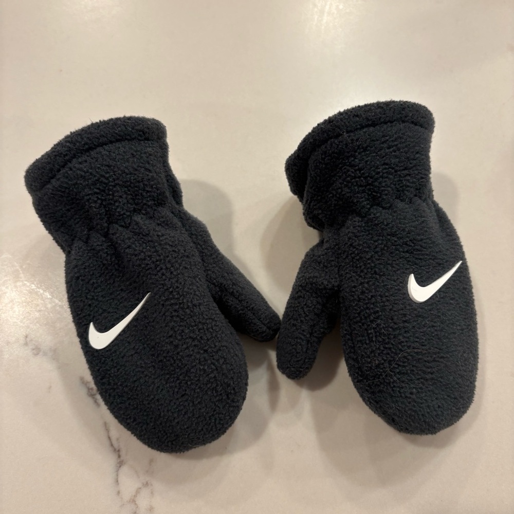 Nike Toddler Fleece Black Mittens